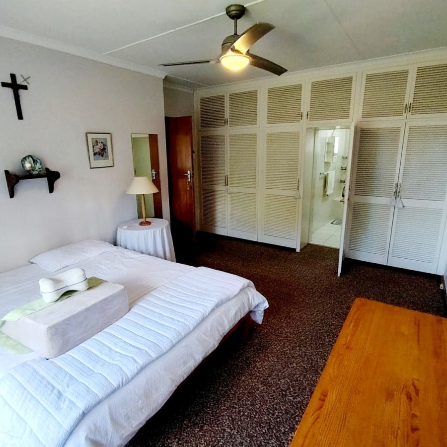 5 Bedroom Property for Sale in Vincent Heights Eastern Cape